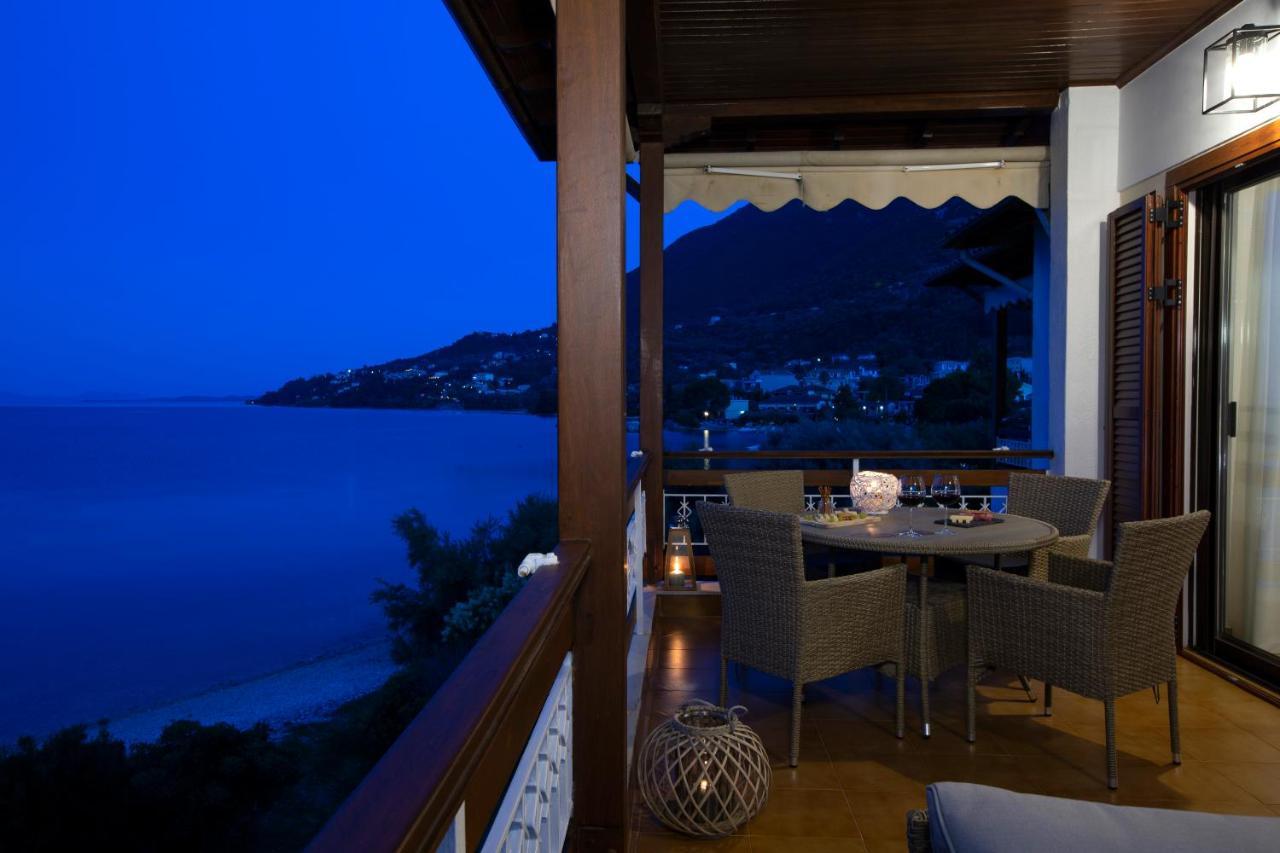 Arokaria Beach House Nikiana Exterior photo